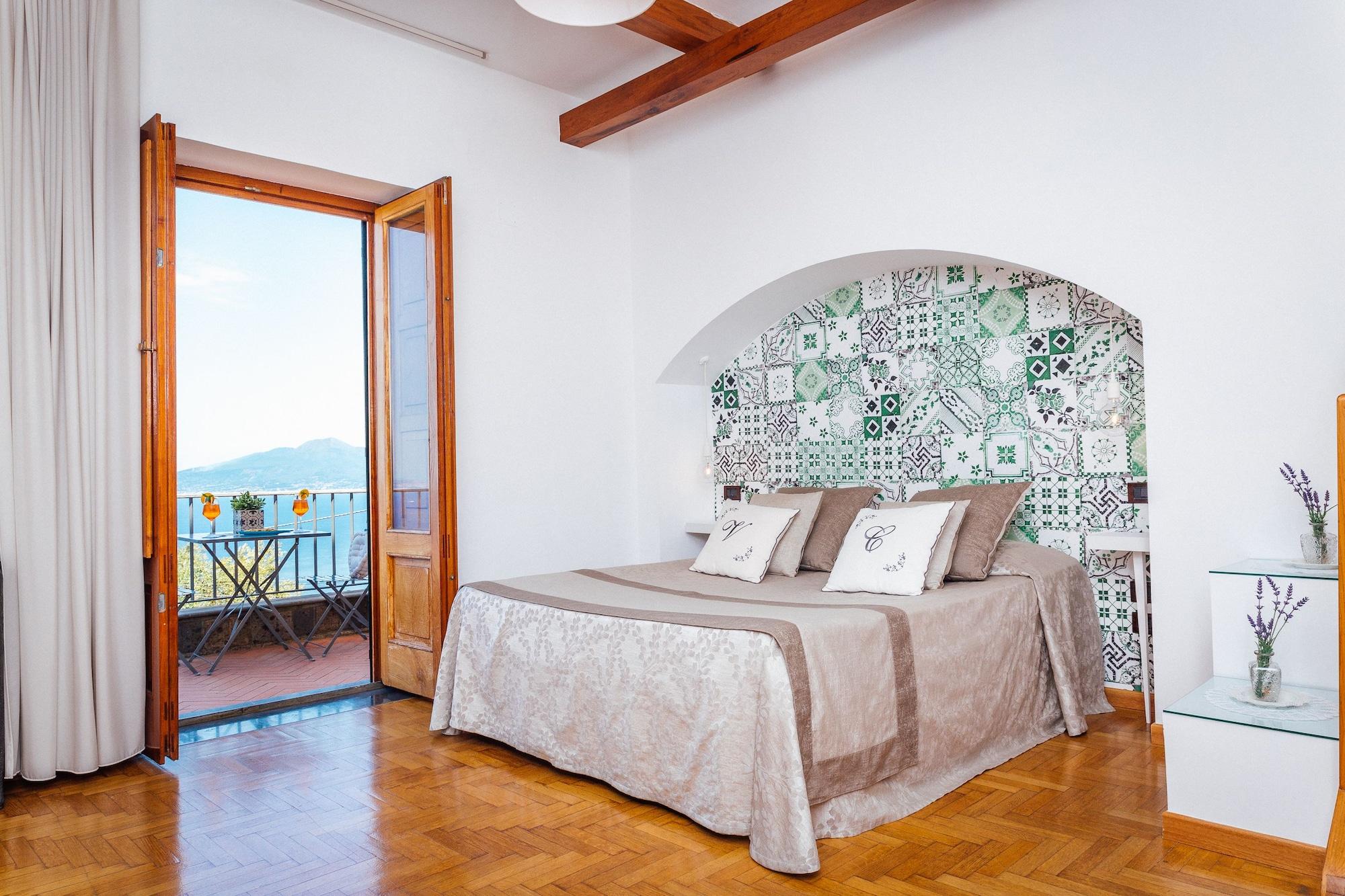 Carolina Villa *